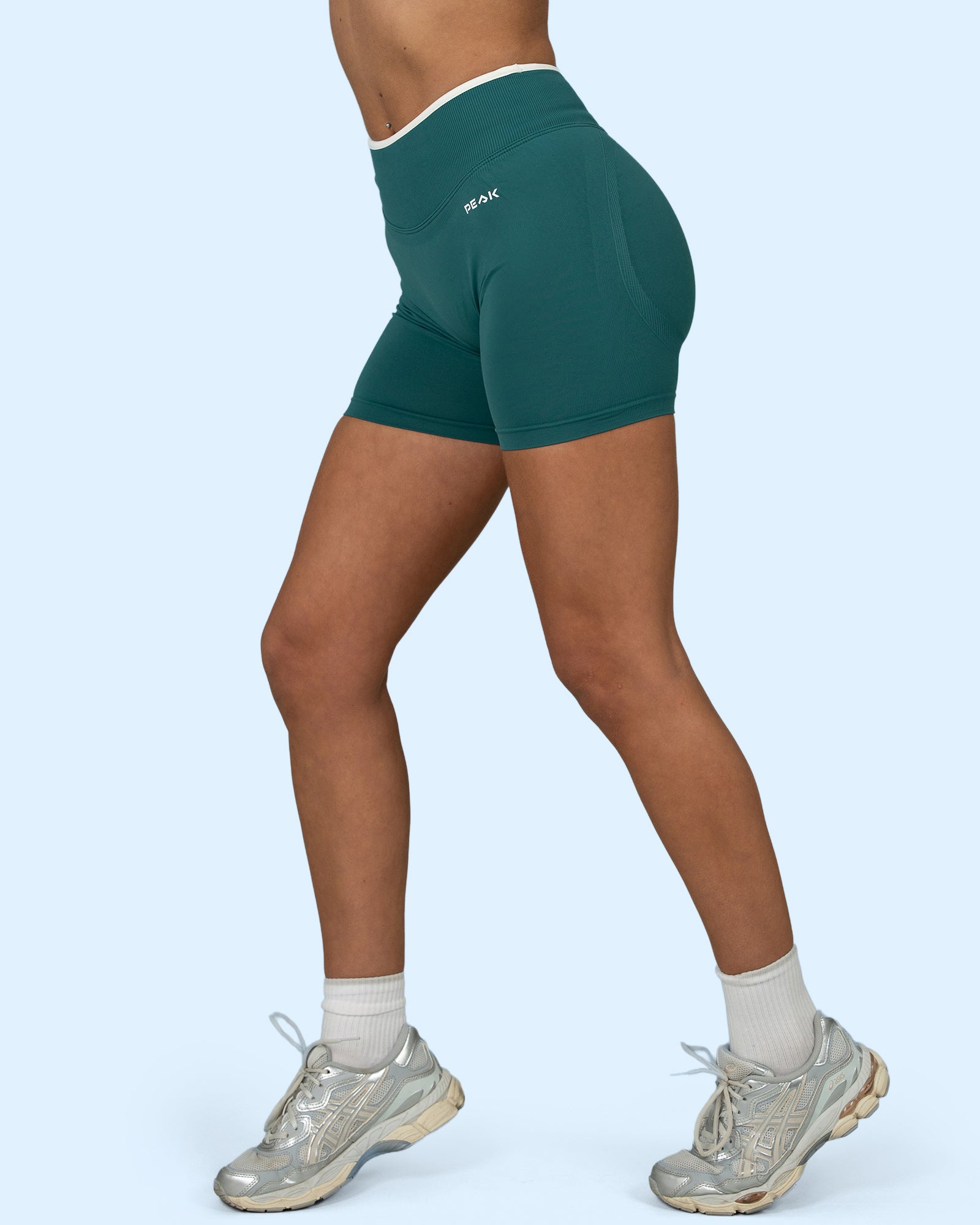 Aurelle Shorts - Bottle Green